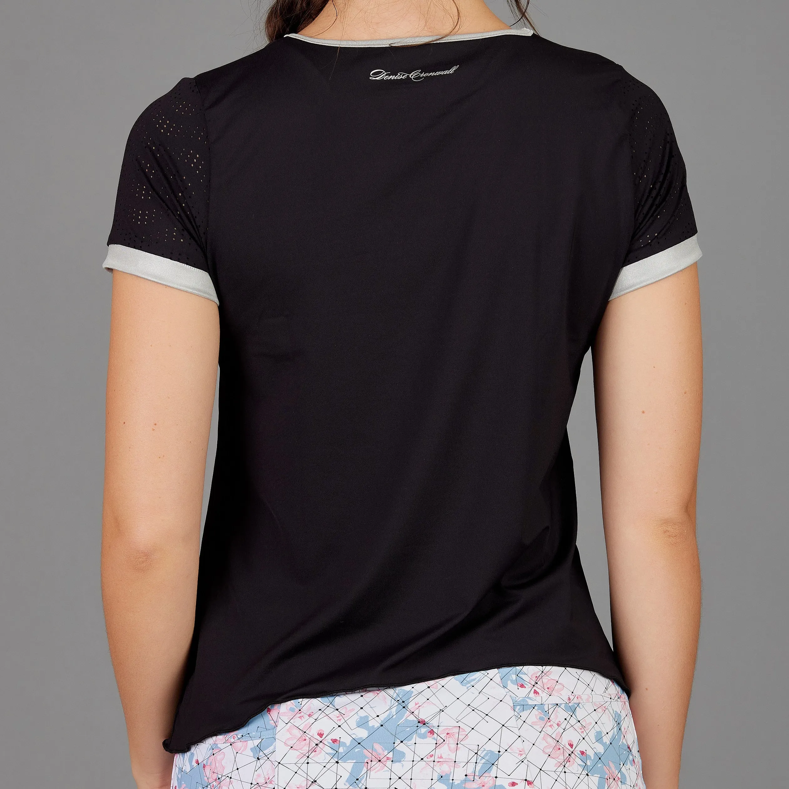 Grids Short-Sleeve Top (black)