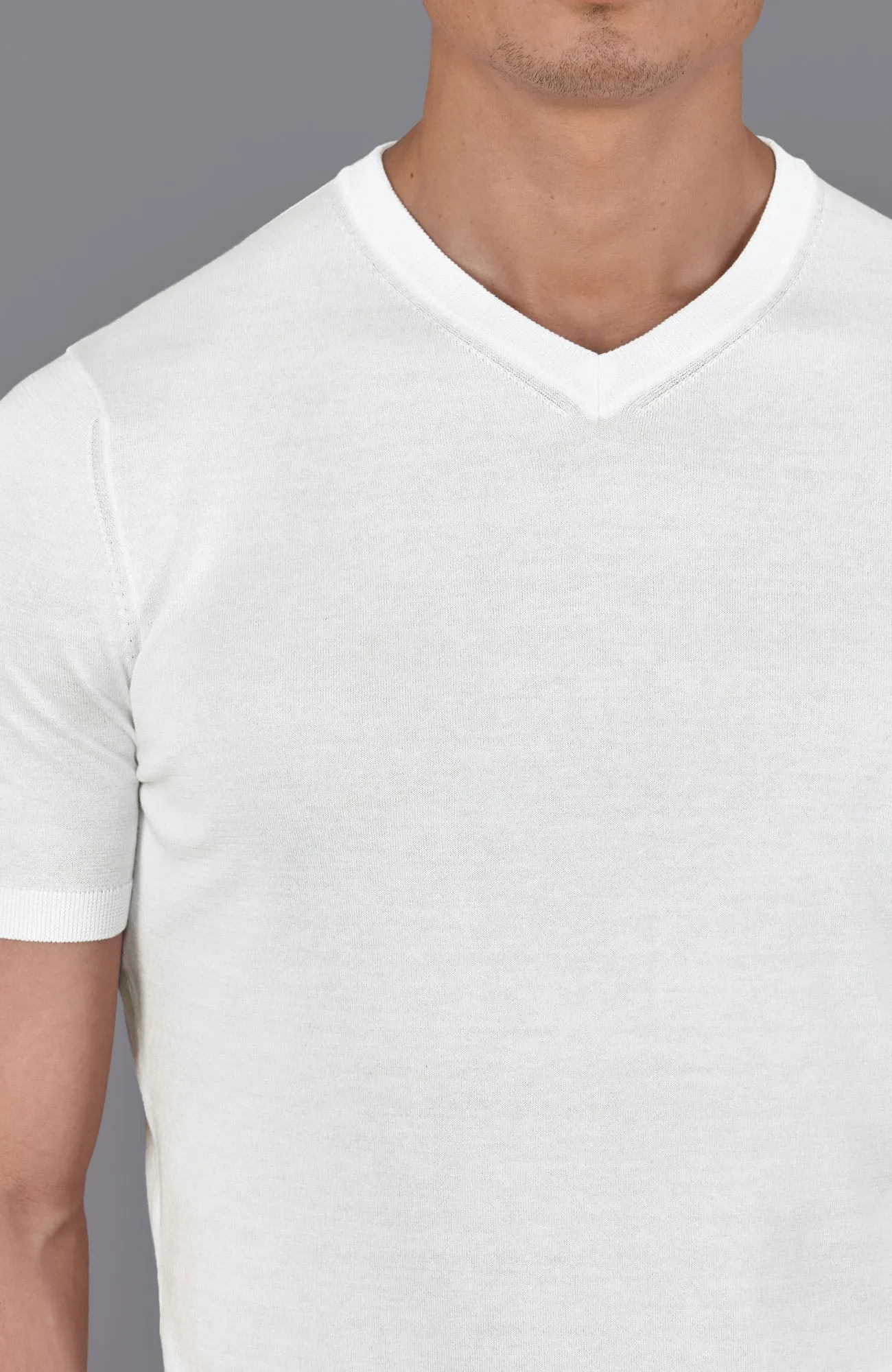 Mens Superfine Mercerised Cotton V Neck Knitted T-Shirt