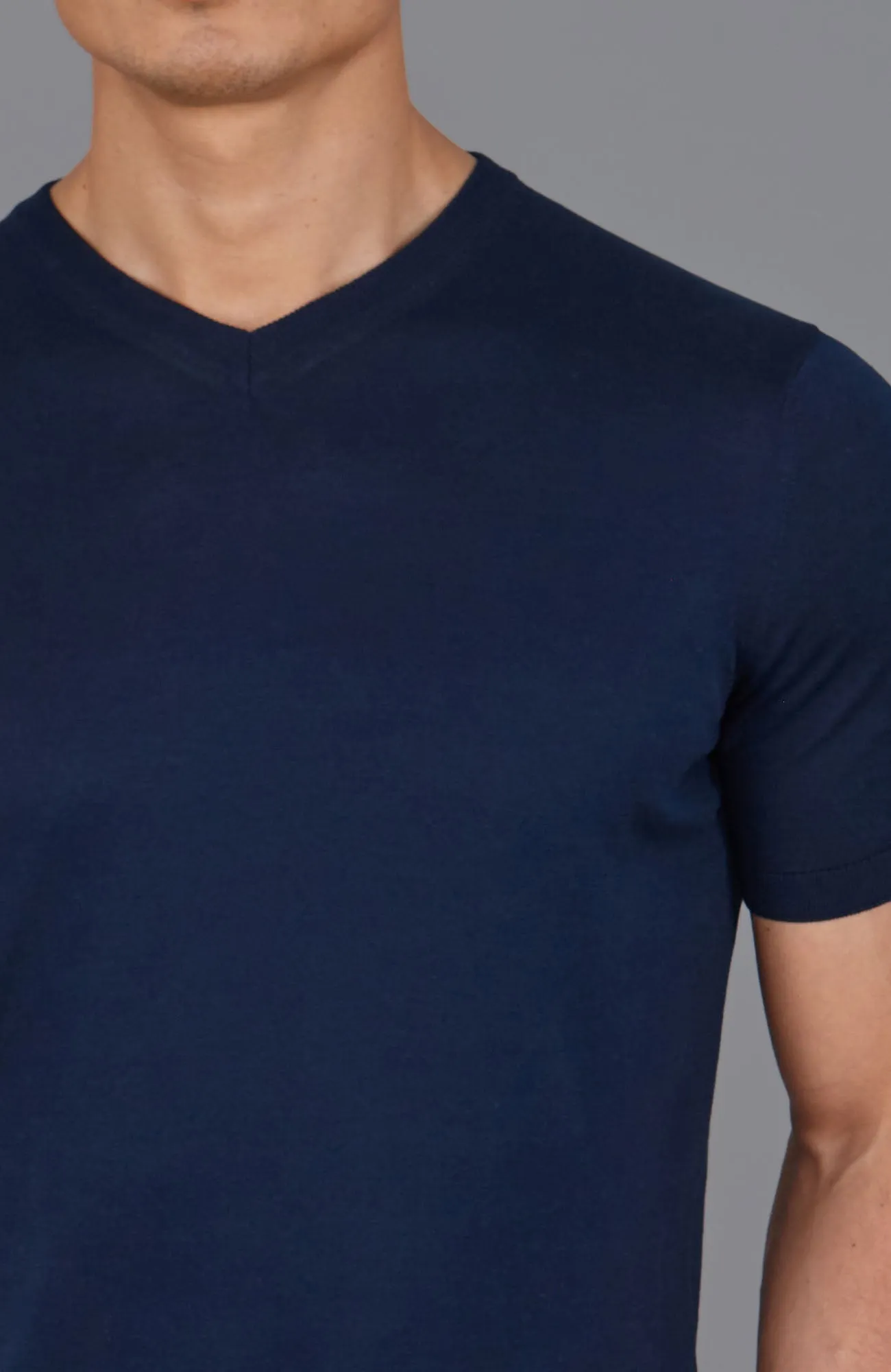 Mens Superfine Mercerised Cotton V Neck Knitted T-Shirt