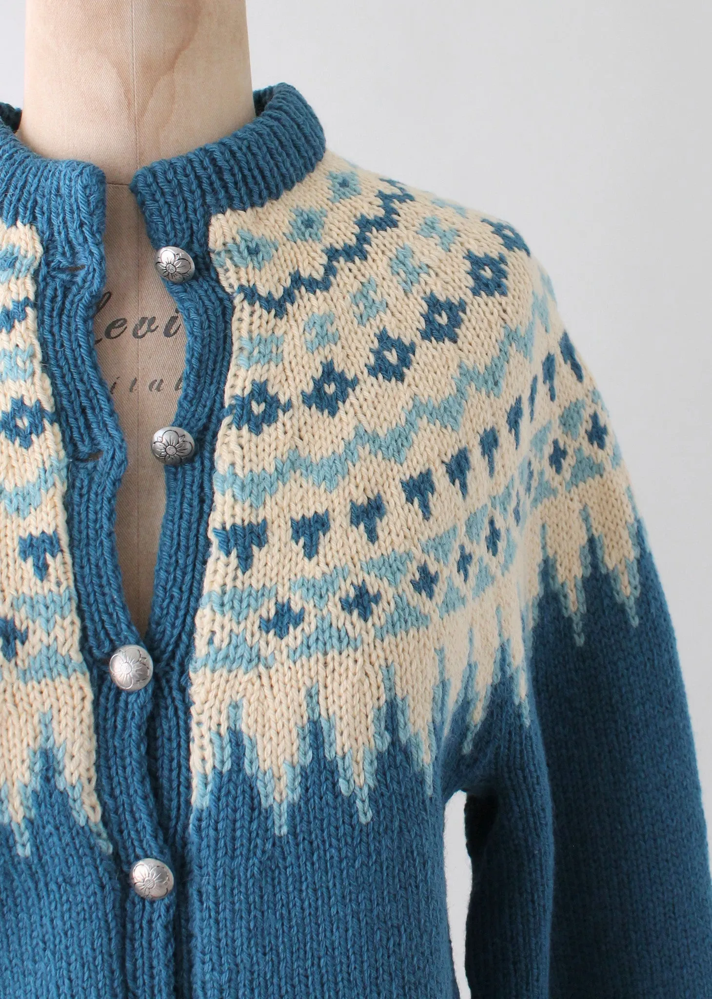 Vintage 1970s Turi Blue and Tan Fair Isle Cardigan